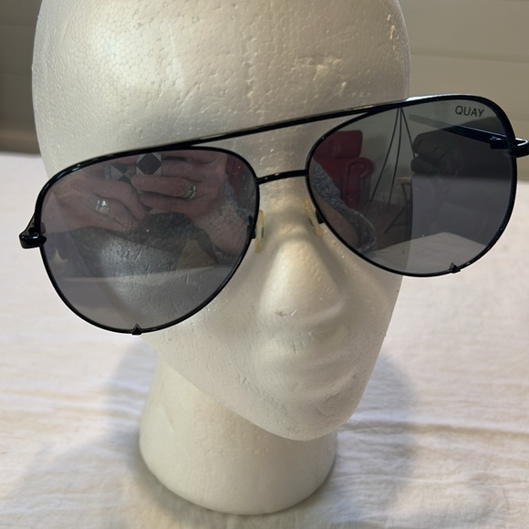 Quay x Desi High Key Aviator Sunglasses Black Metal Frame Mirror Smoke Lens - Picture 10 of 16